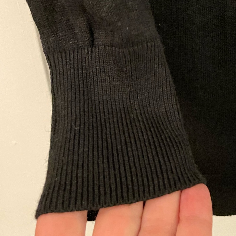 J Crew - long v-neck sweater NWT - 55% linen 45% viscose - black XS. - Picture 3 of 9